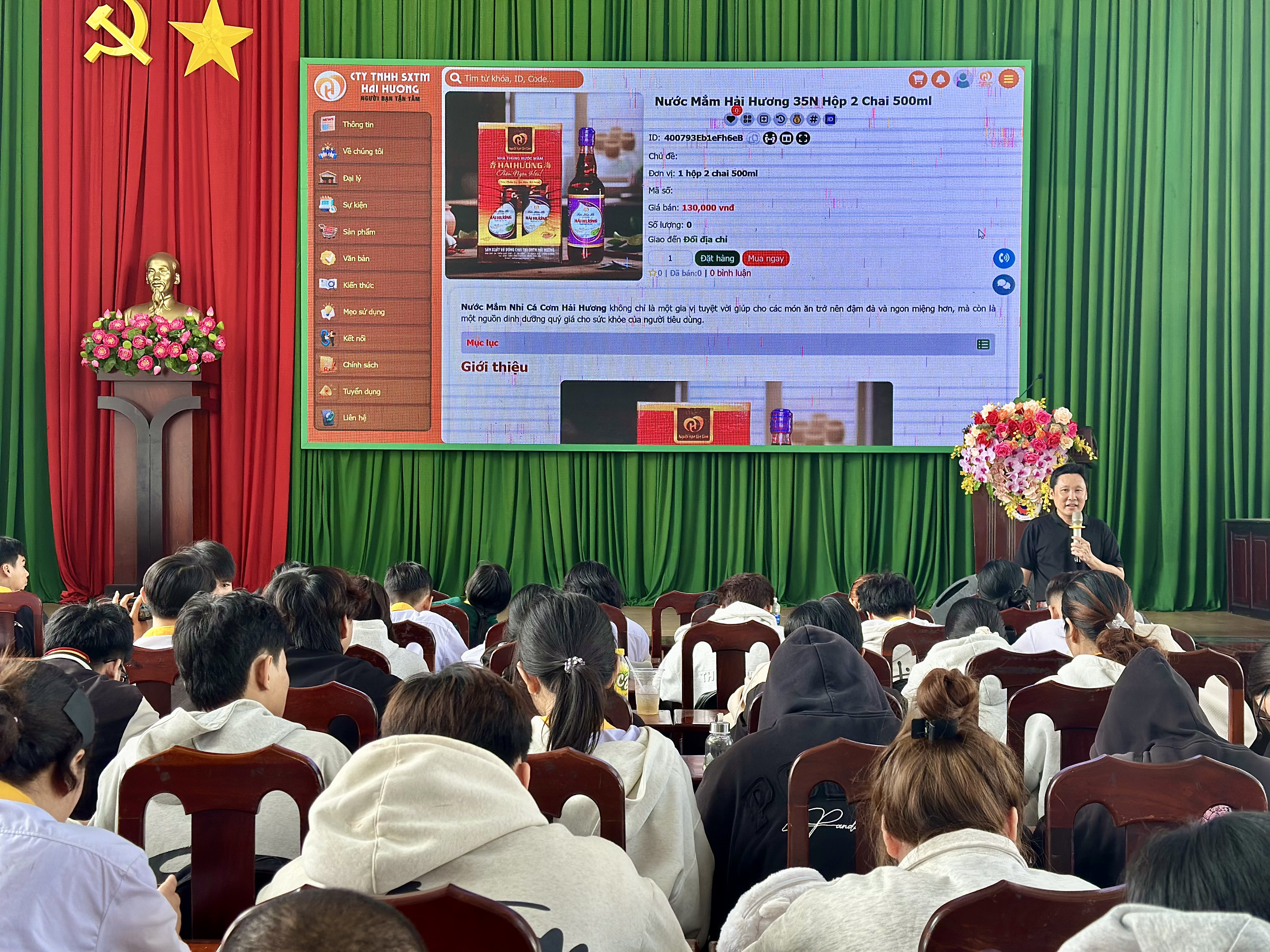 Cầu nối giữa doanh nghiệp và sinh viên