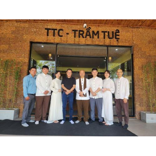 Các thành phần tham dự