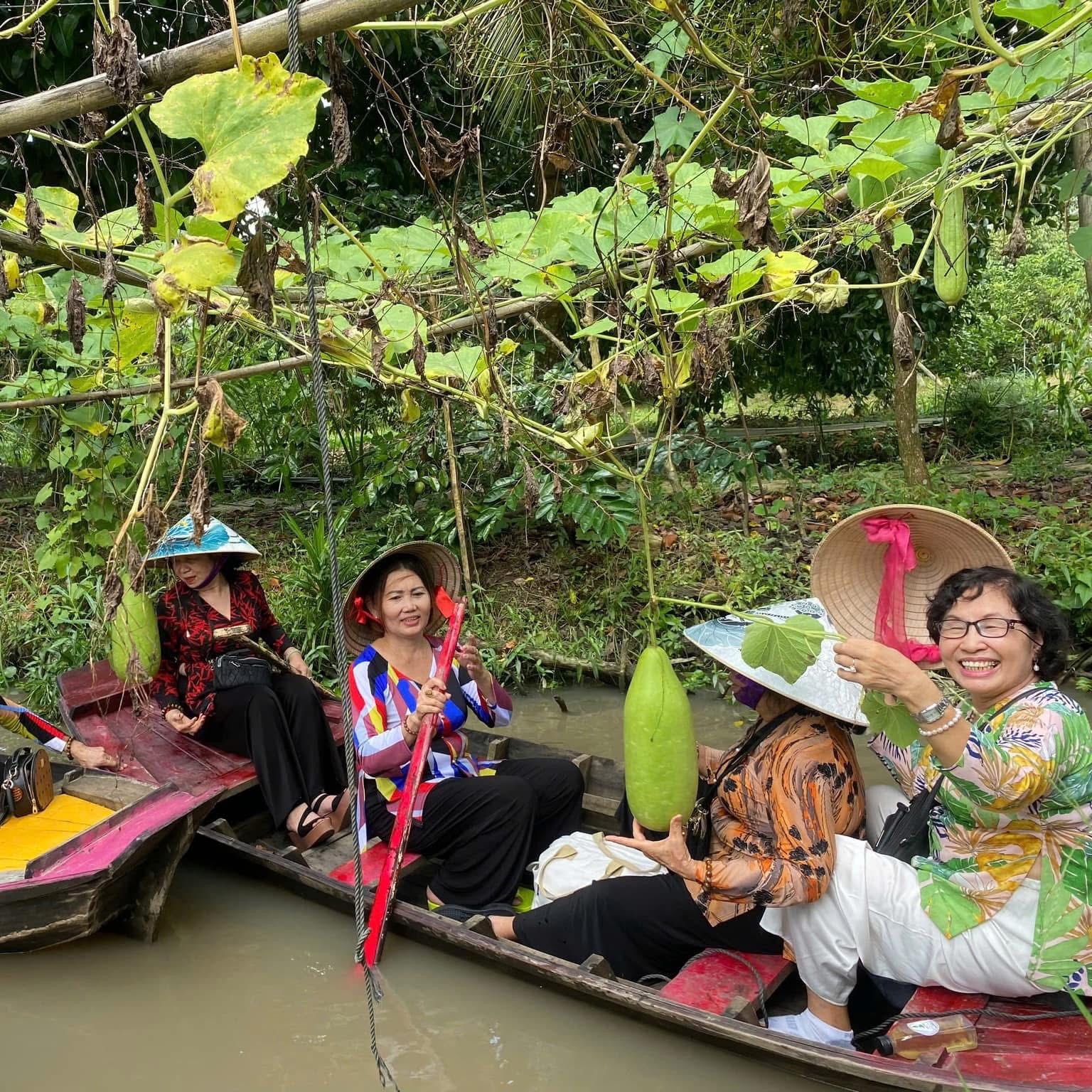 Một Nụ Cười – Hơn Cả Trăm Thang Thuốc Bổ: Tìm Về Bình Yên Tại Khu Du Lịch Tuấn Tường