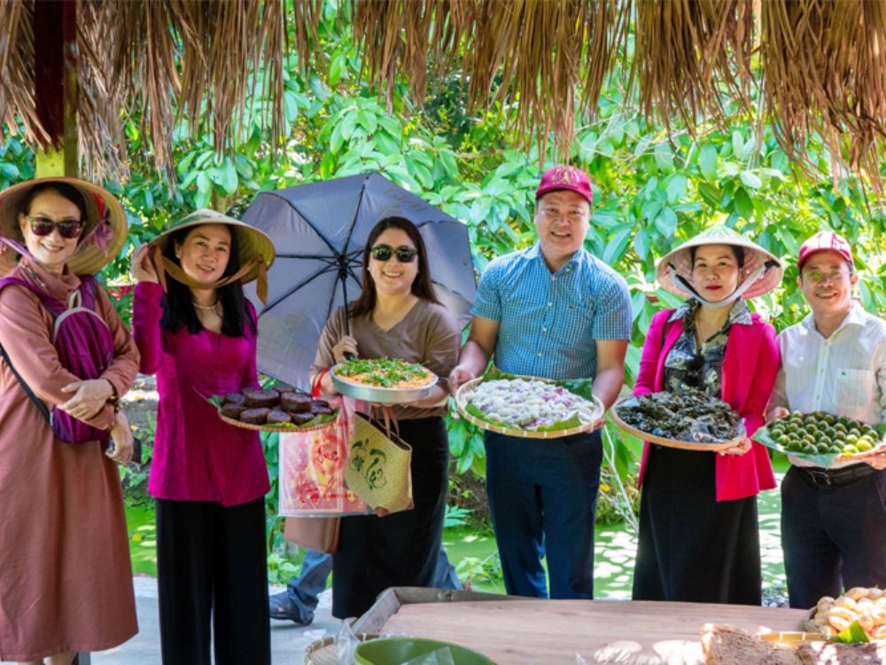 Niềm vui làm món bánh dân gian nam bộ tại Tuấn Tường