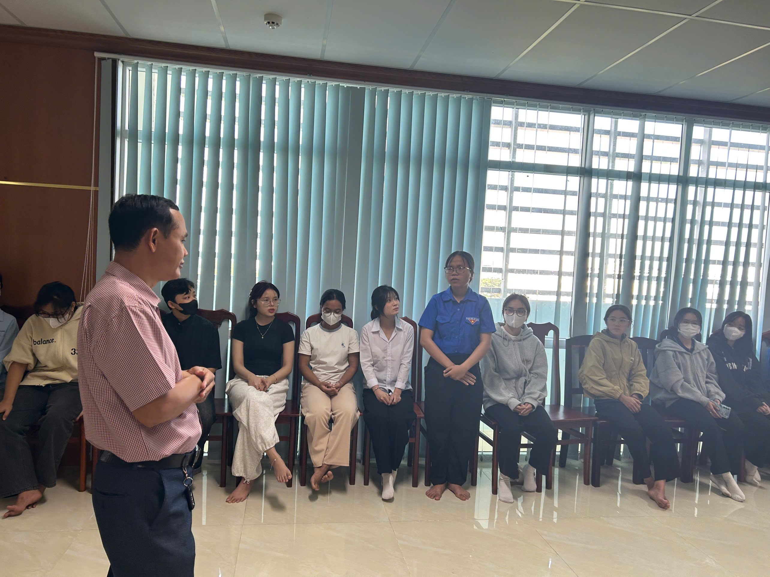 Trao Đổi Với Chuyên Gia Về Vấn Đề Biến Đổi Khí Hậu