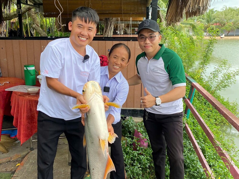 Câu cá những ngày mưa tại Phú Điền