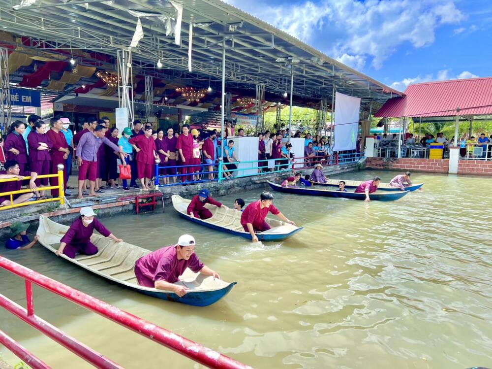 Trải nghiệm văn hóa và kết nối cộng đồng địa phương