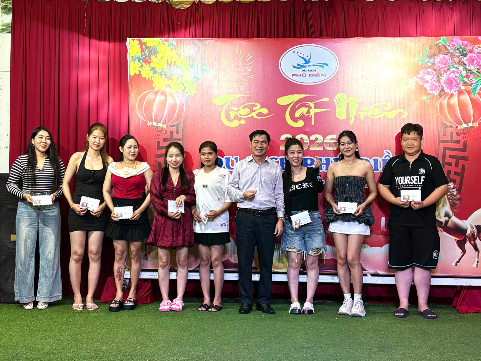 Vinh danh tập thể, cá nhân xuất sắc