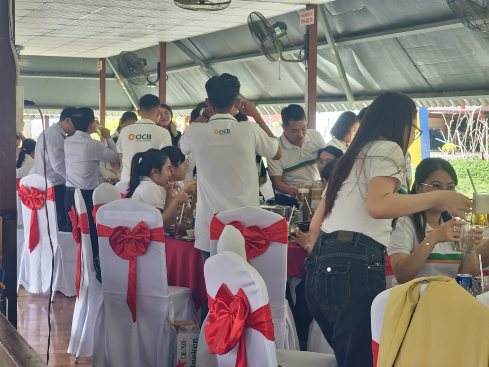 Tiệc tất niên ngân hàng OCB – Khi không gian tạo nên cảm xúc