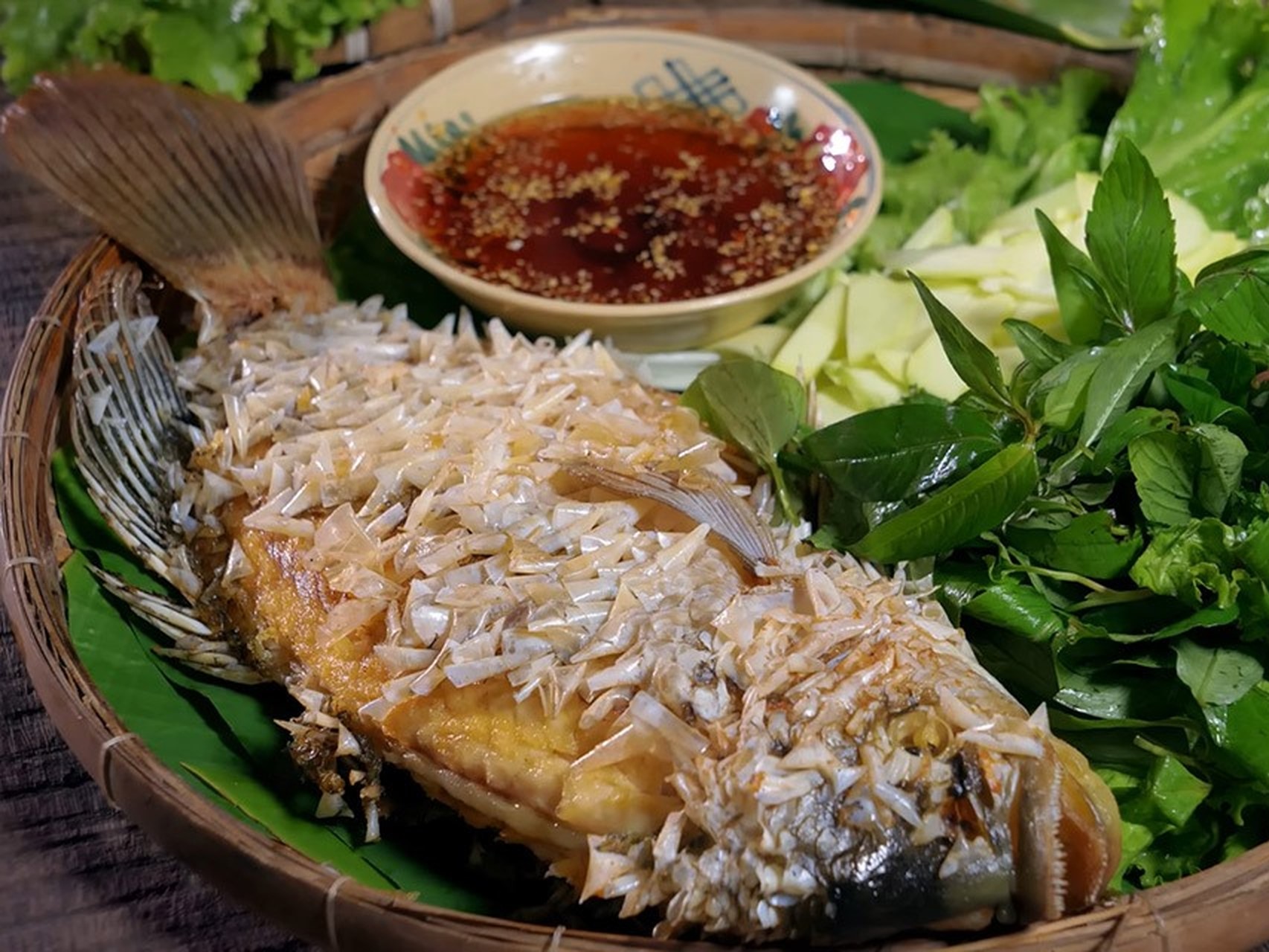 Cá tai tượng chiên xù