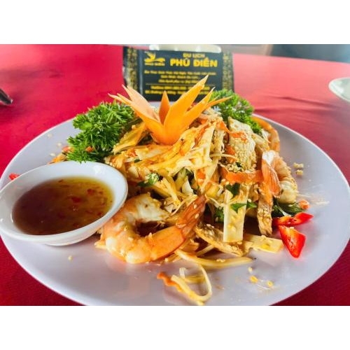 Gắn liền với văn hóa địa phương