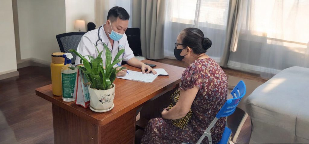 Đội ngũ chuyên môn cao – Kinh nghiệm dày dày