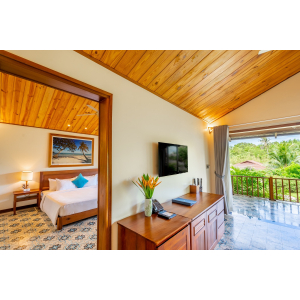 Biệt thự có 2 phòng ngủ, 1 phòng khách và ban công