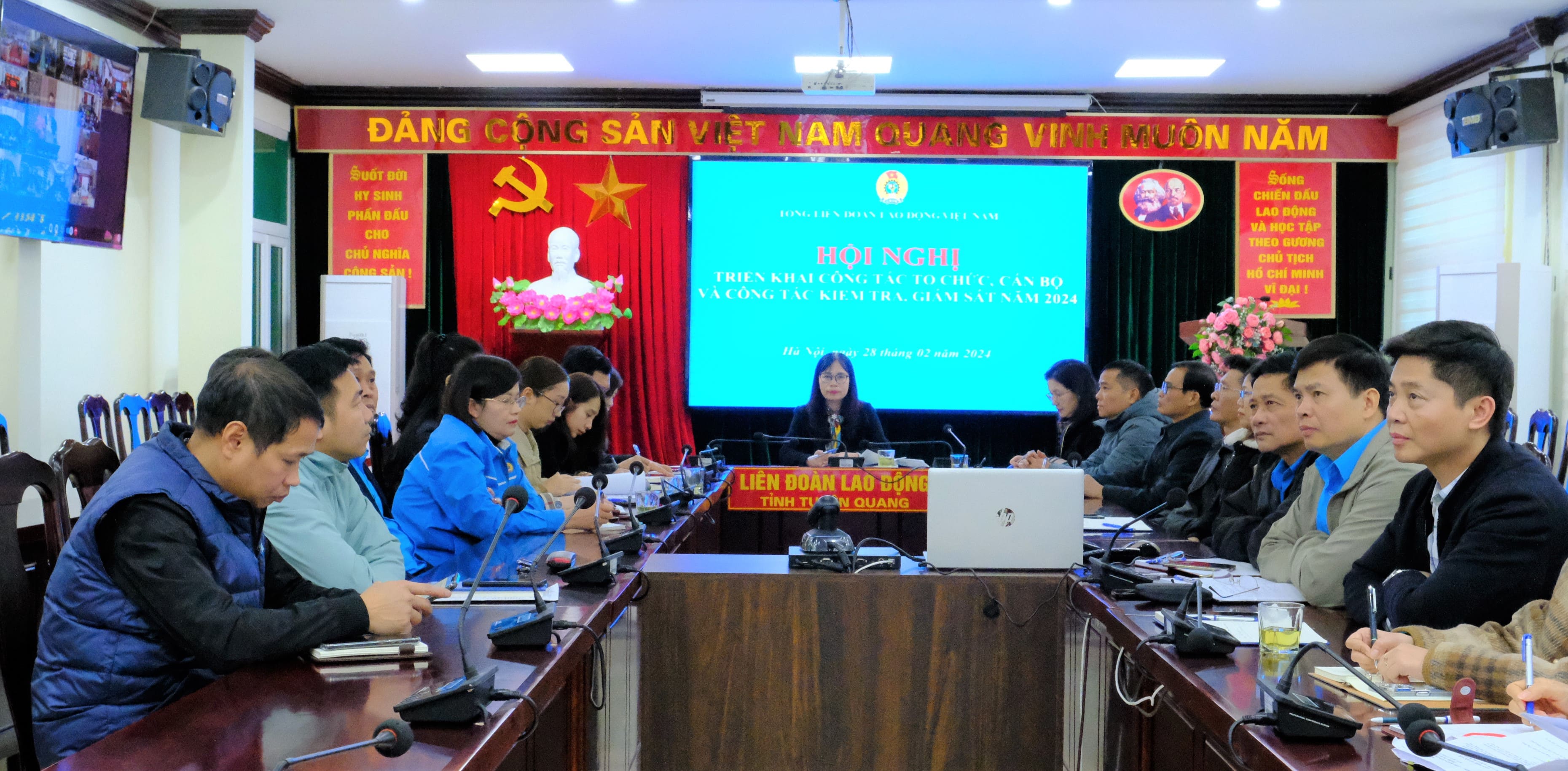 Các Công đoàn cấp trên trực tiếp trên cơ sở