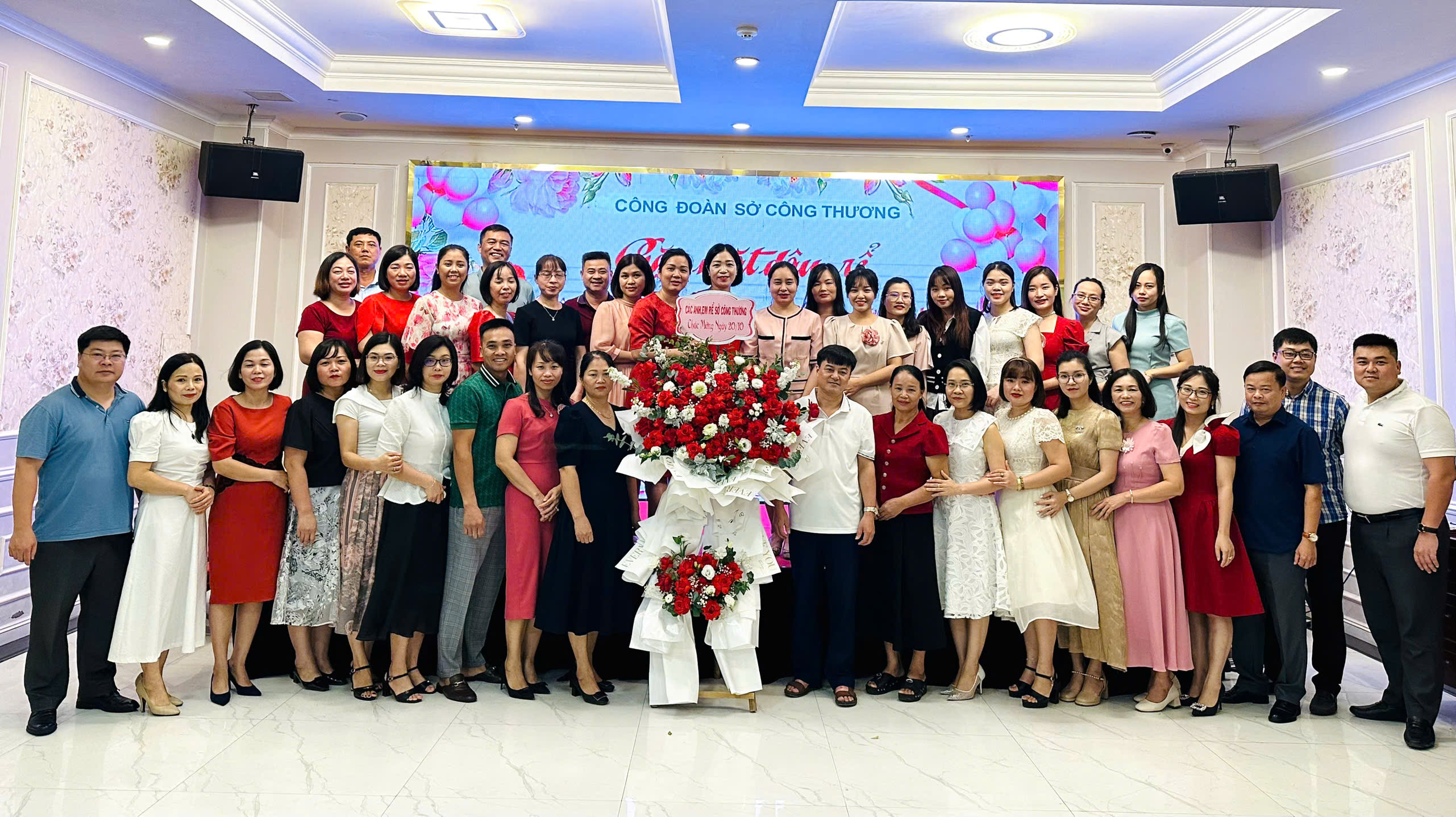 Các phòng và tương đương thuộc Sở