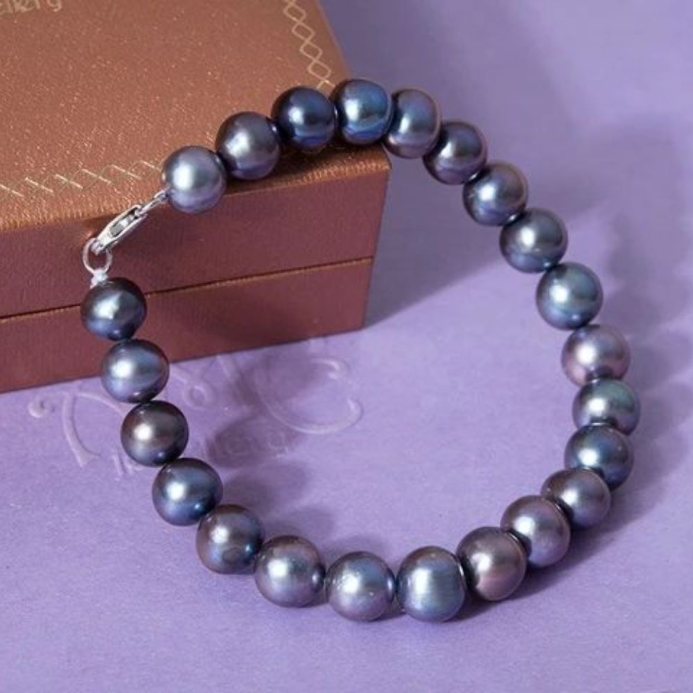 Điều Gì Khiến Ngọc Trai Luôn Hiện Diện Trong Thời Trang Cao Cấp