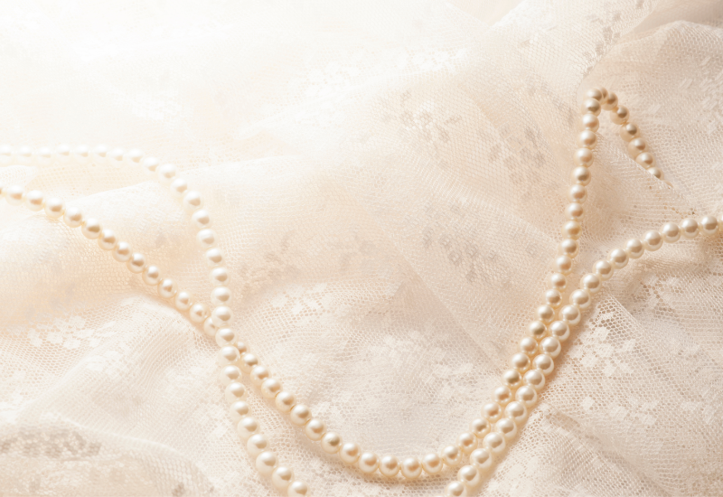 Da ngăm nên đeo ngọc trai trong những dịp nào?