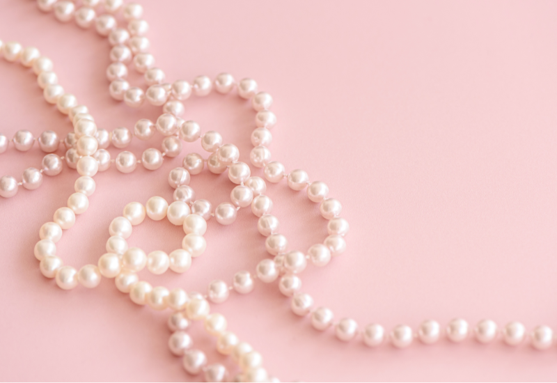 Đeo ngọc trai trong sinh hoạt hằng ngày