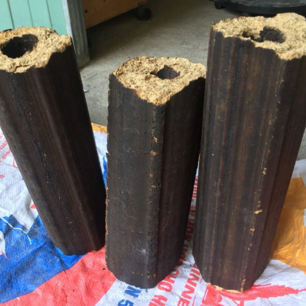 Xu Hướng Sử Dụng Củi Trấu Trong Công Nghiệp Năm Mới