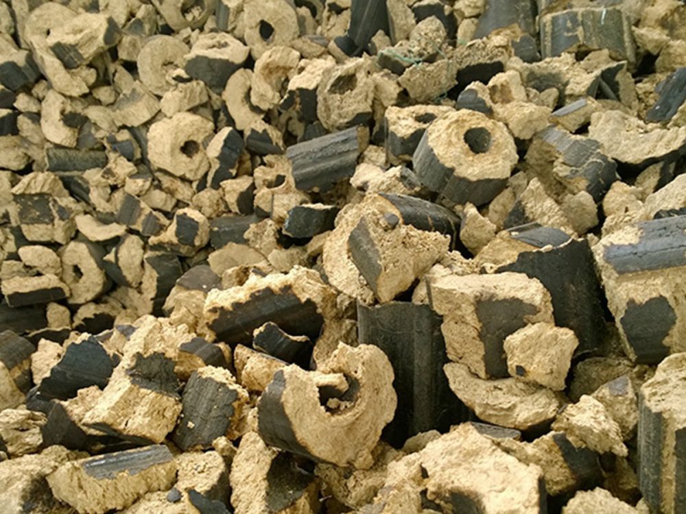 Lợi ích kinh tế và môi trường khi sử dụng củi trấu thay thế nhiên liệu truyền thống