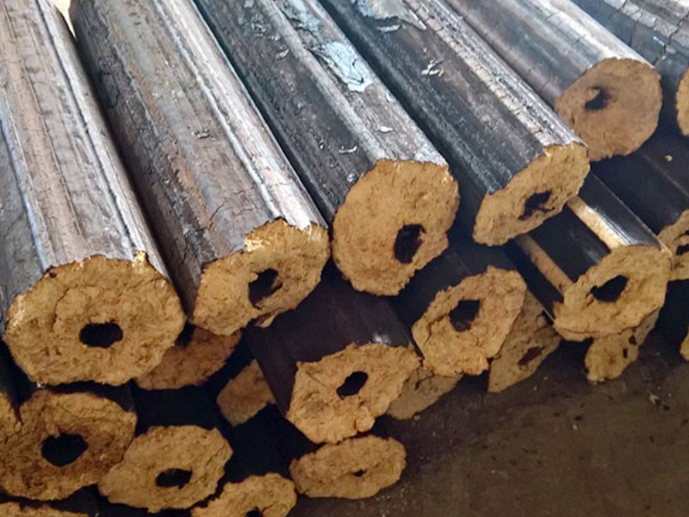 Ưu điểm nổi bật của củi trấu trong quá trình đốt