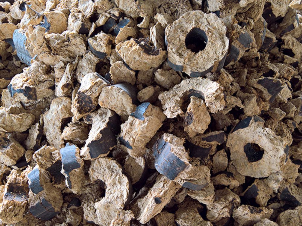 Những yếu tố ảnh hưởng đến mức độ tiết kiệm khi dùng củi trấu