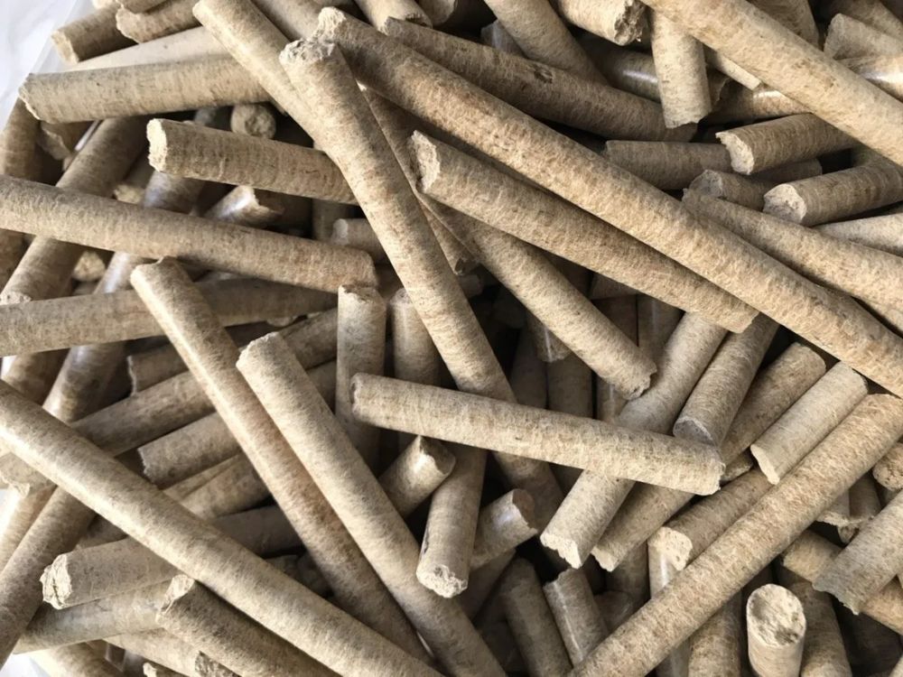 Sự khác biệt giữa củi trấu và viên nén trấu
