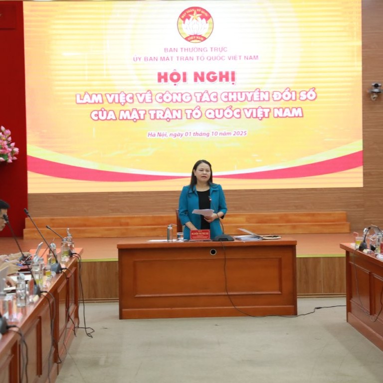 Đẩy Mạnh Tập Huấn Về Chuyển Đổi Số Đối Với Đội Ngũ Cán Bộ Mặt Trận