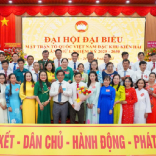 Hoạt động mặt trận