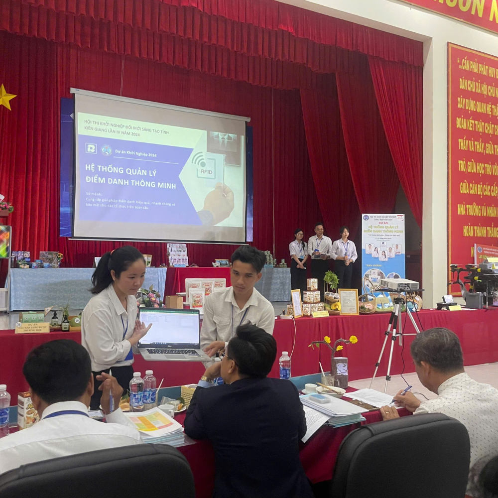 Dự Án Quản Lý Điểm Danh Thông Minh