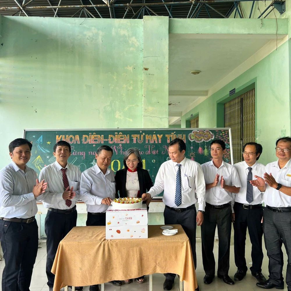 Ấm Áp Chương Trình Tri Ân Ngày Nhà Giáo Việt Nam 20/11