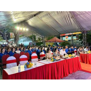 Hiền Nhân Group Và Chuyên Đề “Lợi Ích Của Chuyển Đổi Số Trong Khởi Nghiệp Và Tìm Kiếm Việc Làm Dành Cho Sinh Viên”