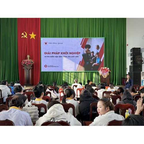 Đồng hành phát triển nguồn nhân lực trẻ