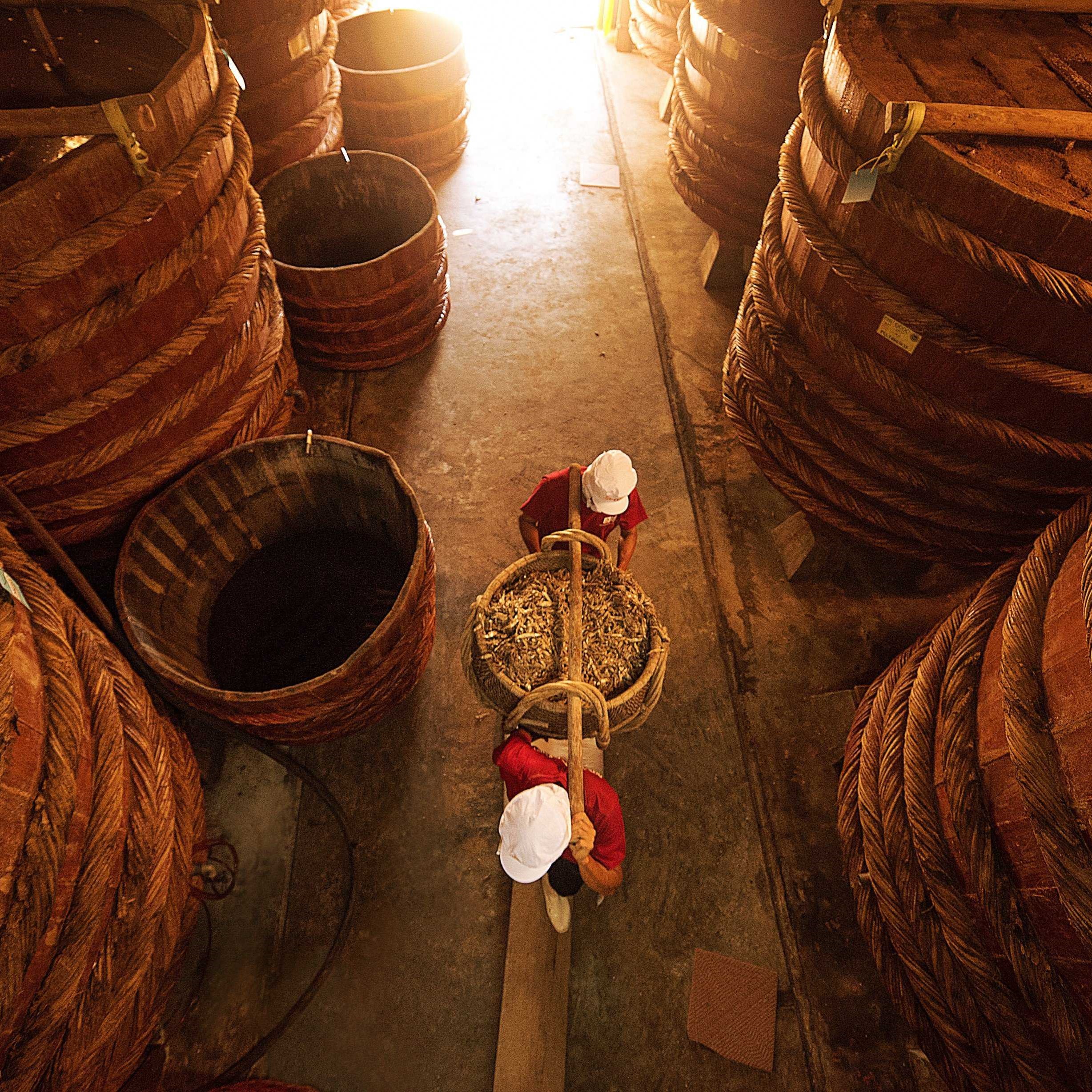 Nước Mắm Ủ 12 Tháng Và 24 Tháng Khác Nhau Thế Nào?