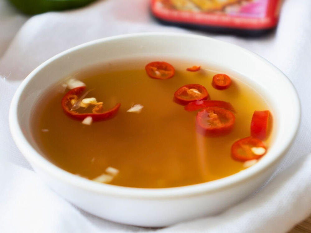 Vì sao nước mắm không dễ bị hỏng?