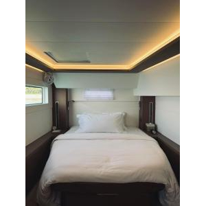 Du Thuyền Regent Thuê Riêng