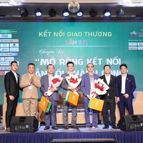 Bio Hope Được Vinh Danh “Doanh Nhân Tỏa Sáng” Tại Sự Kiện Kết Nối Giao Thương Của SNG GROUP