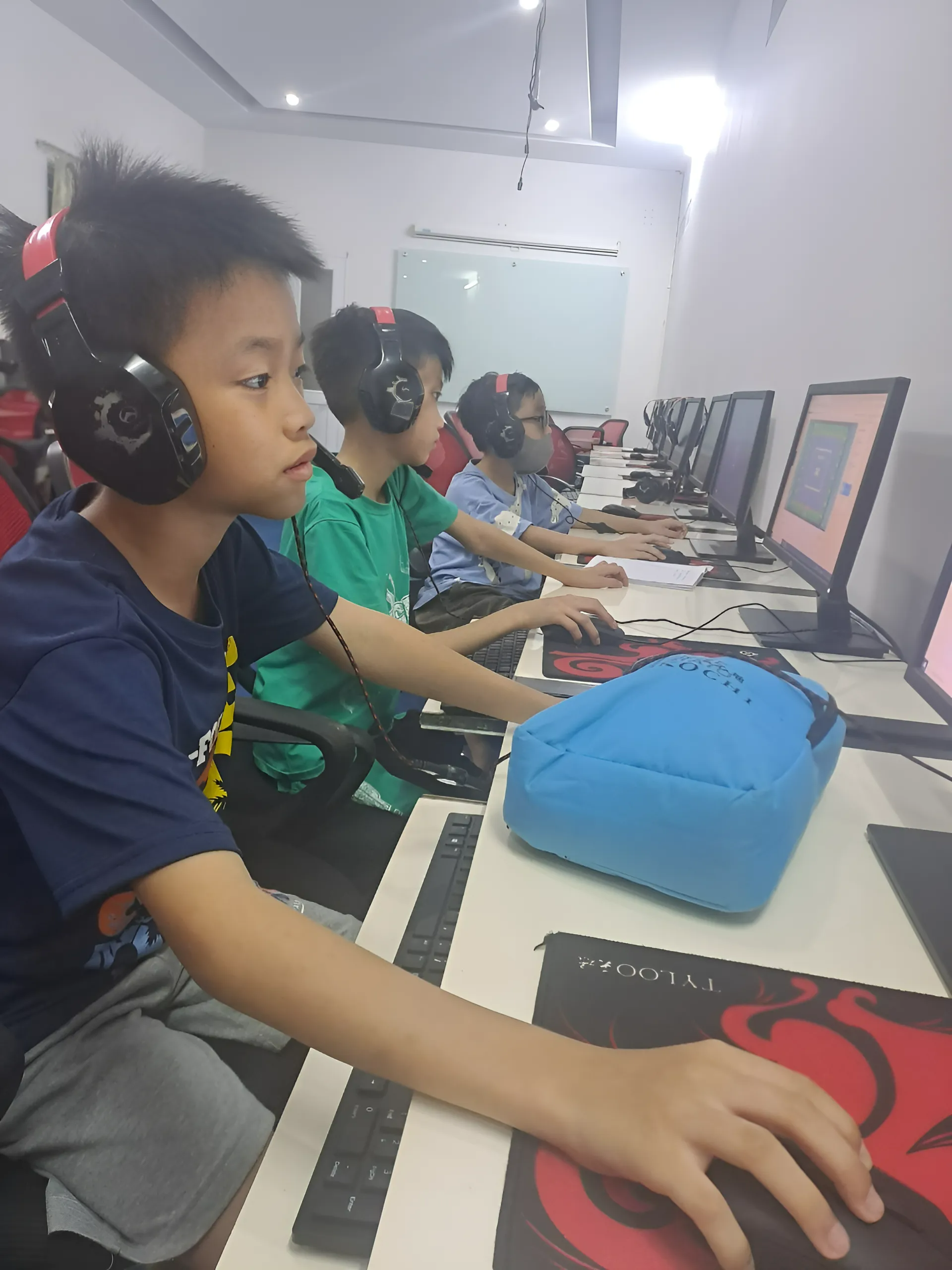 4. Hoạt động lớp học