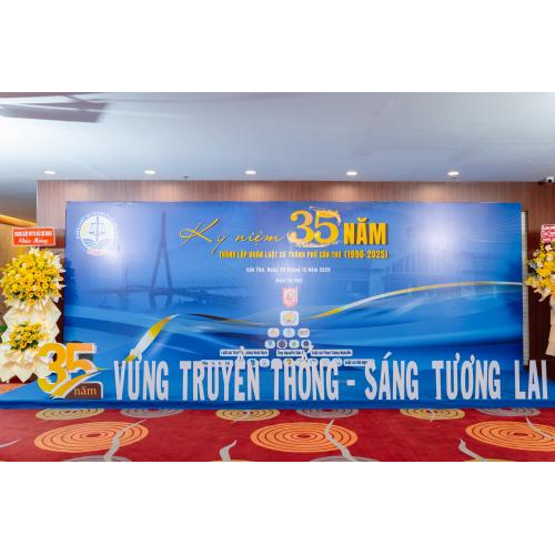 Chặng đường 35 năm xây dựng và phát triển