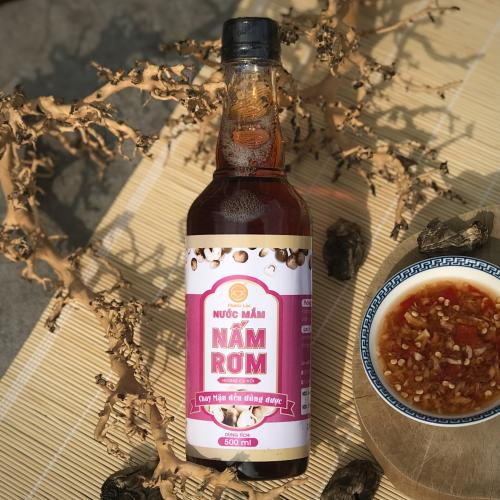 Vì Sao Nên Chọn Nước Mắm Nấm Rơm Hương Cá Hồi 500ml?