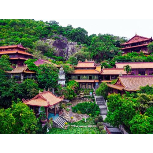 Chùa Phước Điền (Chùa Hang - An Giang)