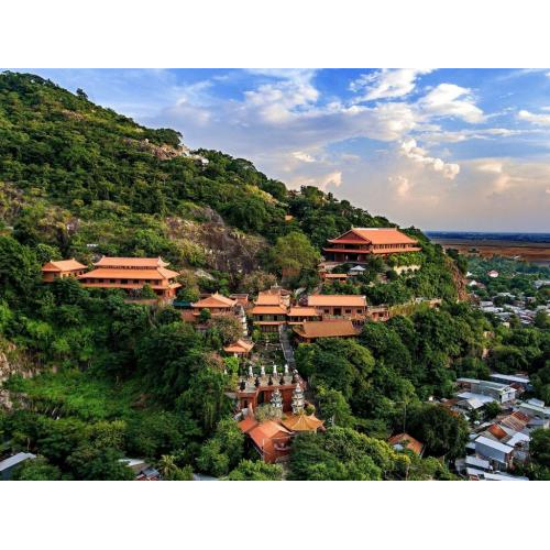 Chùa Phước Điền (Chùa Hang - An Giang)