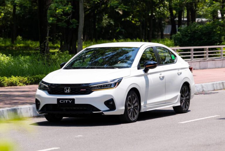 Honda city 4 chỗ